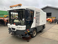 (2010) ravo 530 veegwagen
