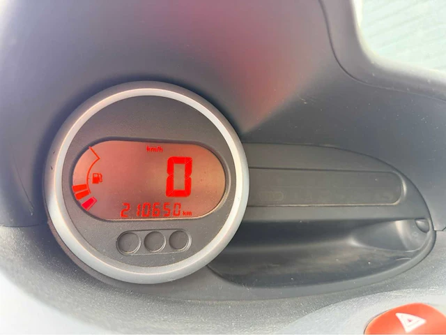 2010 renault twingo 1.2-16v airco authentique personenauto - afbeelding 5 van  13
