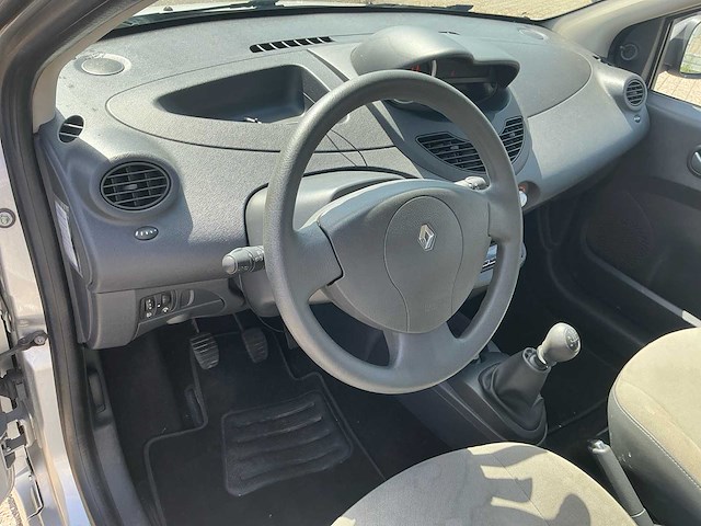 2010 renault twingo 1.2-16v authentique personenauto - afbeelding 12 van  24