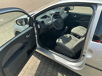 2010 renault twingo 1.2-16v authentique personenauto - afbeelding 4 van  24