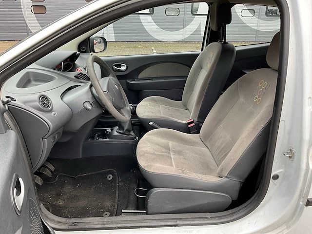 2010 renault twingo 1.2 personenauto 23-lgk-4 - afbeelding 6 van  16