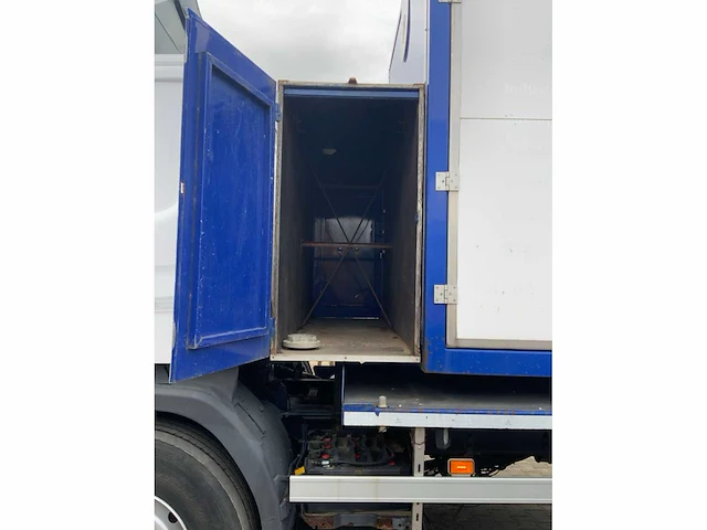2010 scania p360b 6x2*4 vrachtwagen met 2017 amphitec flex loaderv4000 zuig installatie - afbeelding 34 van  35
