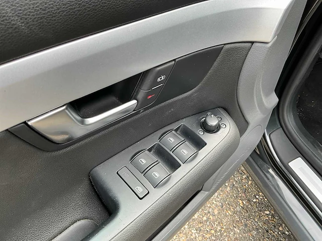 2010 seat exeo 2.0 tdi style personenauto 58-kzt-2 - afbeelding 10 van  37