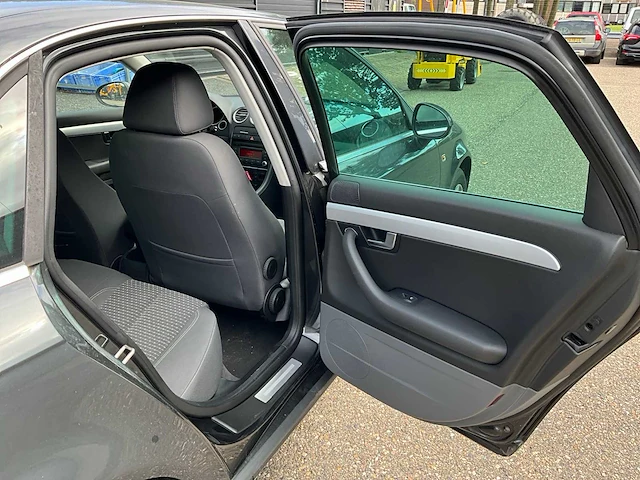2010 seat exeo 2.0 tdi style personenauto 58-kzt-2 - afbeelding 22 van  37