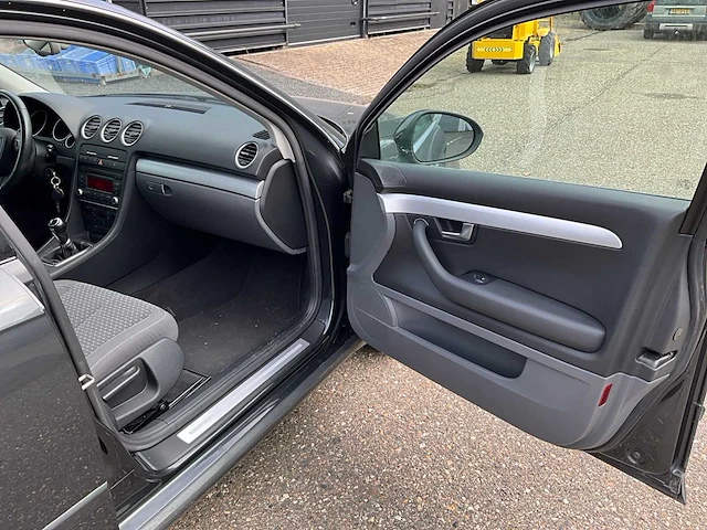2010 seat exeo 2.0 tdi style personenauto 58-kzt-2 - afbeelding 20 van  37