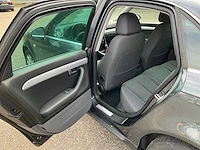 2010 seat exeo 2.0 tdi style personenauto 58-kzt-2 - afbeelding 25 van  37