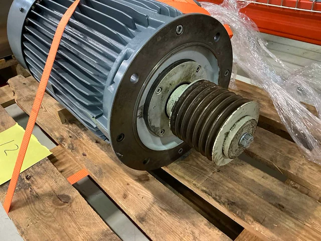 2010 sew 22kw elektromotor voor diosna kneder - afbeelding 2 van  3