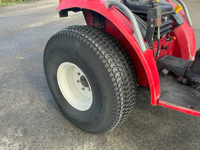 2010 shibaura st333 smalspoor- en compacttractor - afbeelding 17 van  19