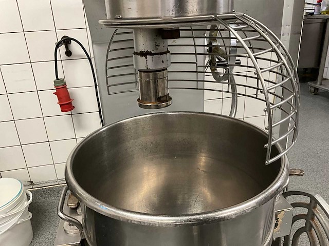 2010 sinmag sm-60l planeetmenger - afbeelding 2 van  5