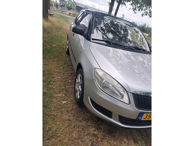 2010 skoda fabia 1.2-12v go personenauto - afbeelding 3 van  4