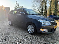 2010 skoda fabia combi personenauto - afbeelding 1 van  12