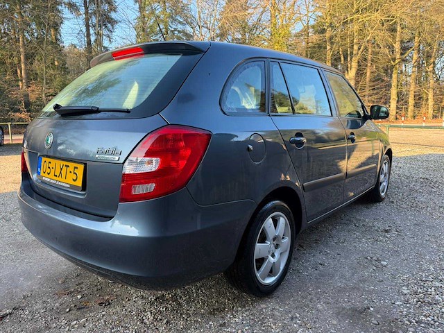 2010 skoda fabia combi personenauto - afbeelding 5 van  12