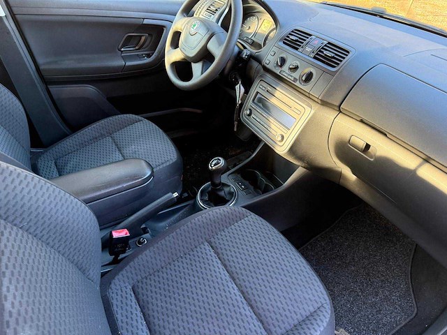 2010 skoda fabia combi personenauto - afbeelding 8 van  12