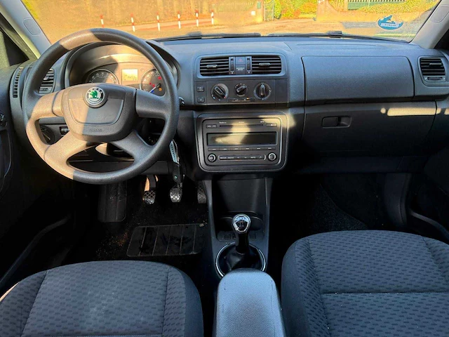 2010 skoda fabia combi personenauto - afbeelding 11 van  12