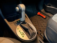 2010 skoda roomster automaat clima 1.6-16v tour pro personenauto - afbeelding 2 van  16