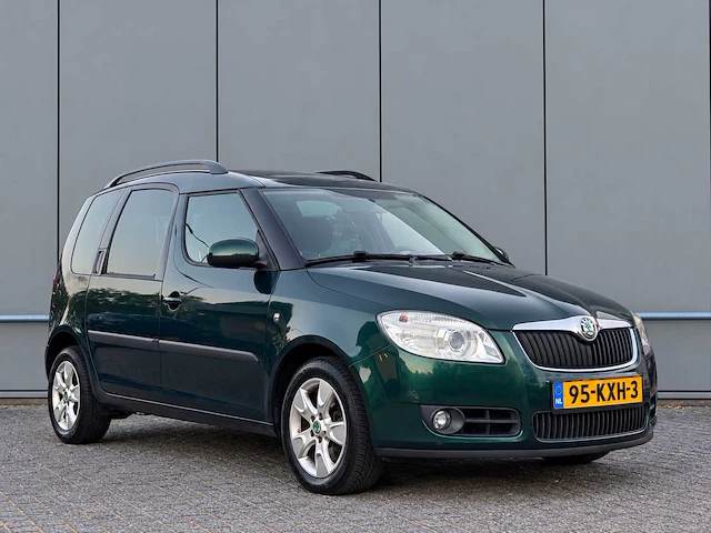 2010 skoda roomster automaat clima 1.6-16v tour pro personenauto - afbeelding 10 van  16