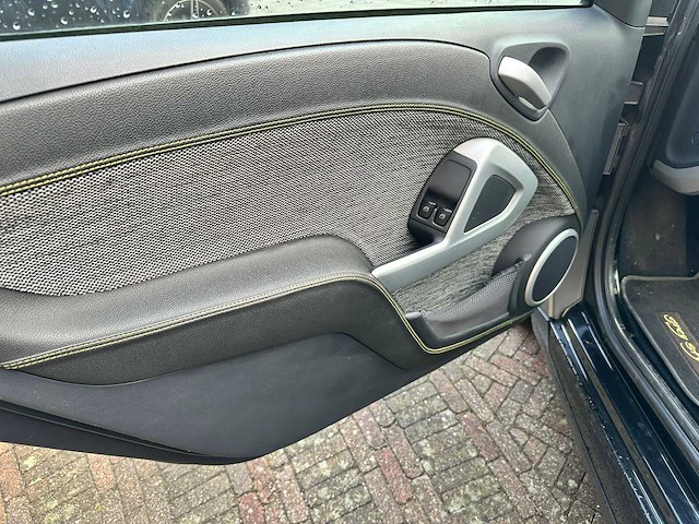 2010 smart fortwo coupé 1.0 mhd ed. highst. personenauto - afbeelding 9 van  22
