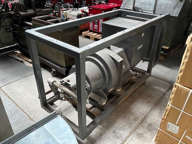 2010 stamford uc1274e2 stroomgenerator installatie - afbeelding 2 van  6
