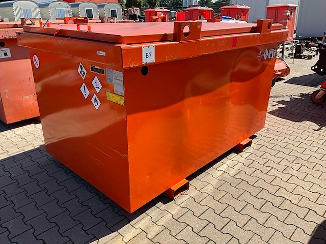 2010 steenbergen cid 300 brandstof opslagtank - afbeelding 4 van  8