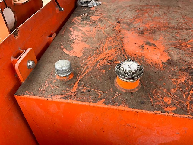 2010 steenbergen cie 300 brandstof opslagtank - afbeelding 9 van  12