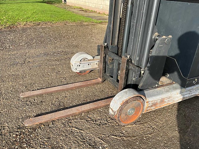 2010 still fm-x12 reach truck - afbeelding 29 van  29