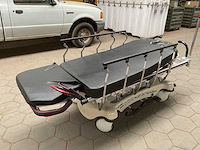 2010 stryker gynnie hospital bed - afbeelding 1 van  8