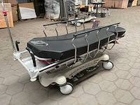 2010 stryker gynnie hospital bed - afbeelding 2 van  8