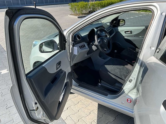 2010 suzuki alto 1.0 comfort plus personenauto - afbeelding 1 van  15