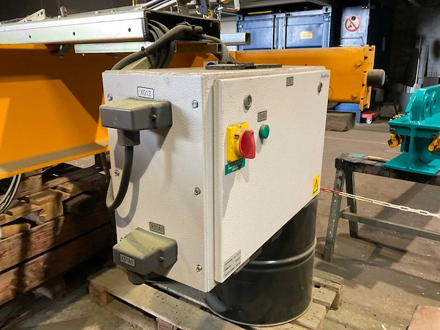 2010 swf fnu bovenloophalkraan - afbeelding 4 van  13