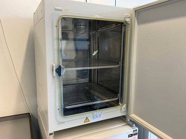 2010 thermo scientific heracell 150i gp laboratorium co2-incubator (2x) - afbeelding 4 van  13