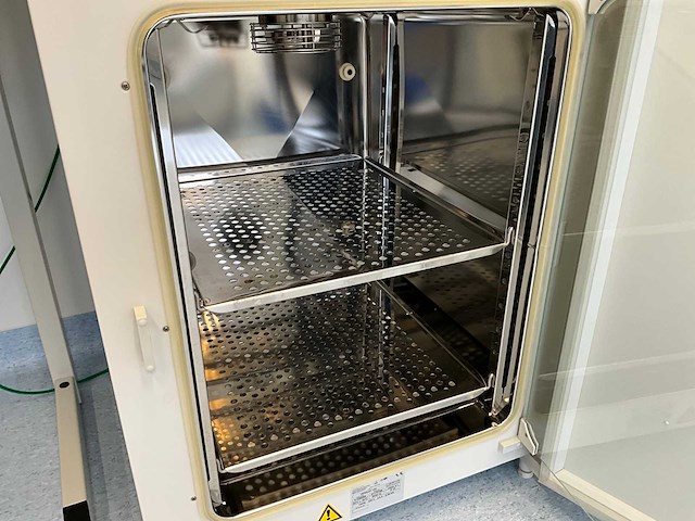 2010 thermo scientific heracell 150i gp laboratorium co2-incubator - afbeelding 6 van  8