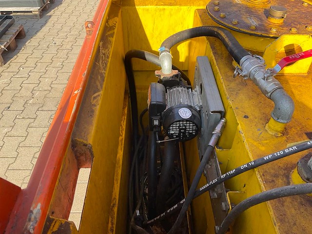 2010 tolsma brandstof opslagtank - afbeelding 11 van  12