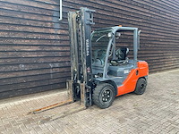 2010 toyota 52 - 8 fdjf 35 vorkheftruck - afbeelding 1 van  18