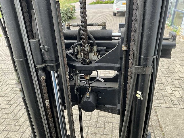 2010 toyota 7fbre 16n-2c reach truck - afbeelding 13 van  15