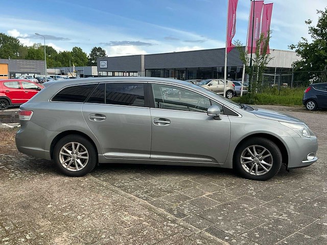 2010 toyota avensis wagon 1.8 vvti business personenauto kt-486-j - afbeelding 38 van  42
