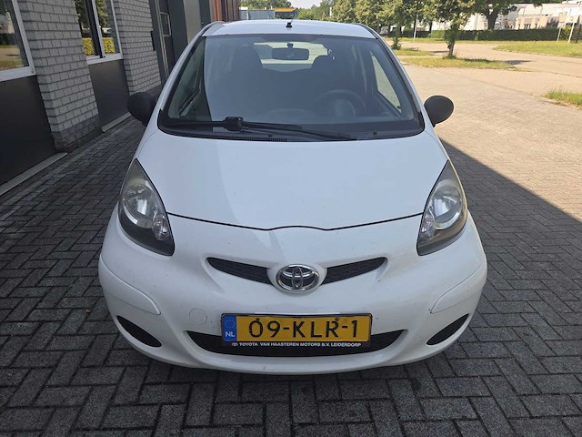 2010 toyota aygo 1.0-12v access personenauto - afbeelding 2 van  7