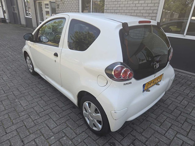 2010 toyota aygo 1.0-12v access personenauto - afbeelding 6 van  7