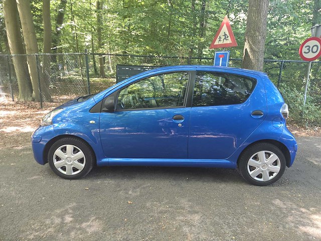 2010 toyota aygo airco 1.0-12v access personenauto - afbeelding 4 van  10
