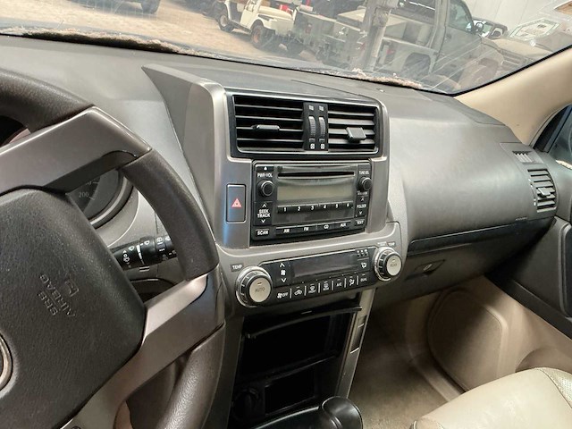 2010 toyota trj105 land cruiser prado personenauto - afbeelding 2 van  16