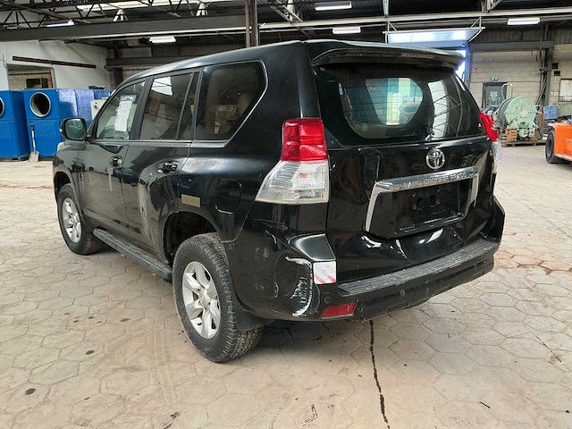 2010 toyota trj105 land cruiser prado personenauto - afbeelding 13 van  16