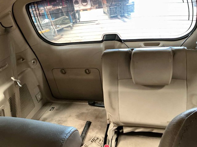 2010 toyota trj105 land cruiser prado personenauto - afbeelding 14 van  16