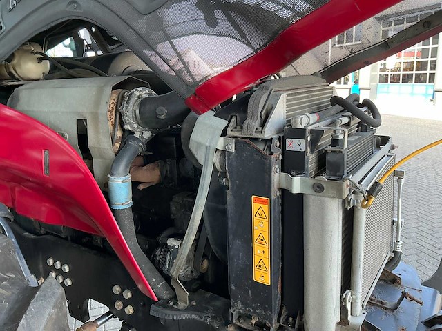 2010 valtra t132 direct vierwielaangedreven landbouwtractor - afbeelding 8 van  19