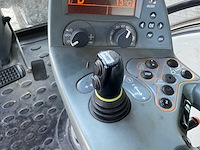 2010 valtra t132 direct vierwielaangedreven landbouwtractor - afbeelding 12 van  19