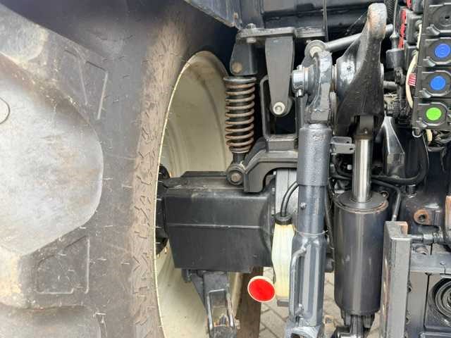 2010 valtra t132 direct vierwielaangedreven landbouwtractor - afbeelding 2 van  20