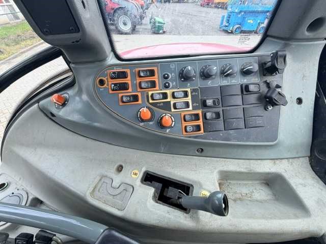 2010 valtra t132 direct vierwielaangedreven landbouwtractor - afbeelding 12 van  20