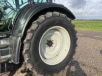 2010 valtra t162 vierwielaangedreven landbouwtractor - afbeelding 22 van  28