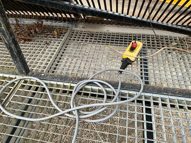 2010 vanku tyger-stone bestratingsmachine - afbeelding 17 van  17