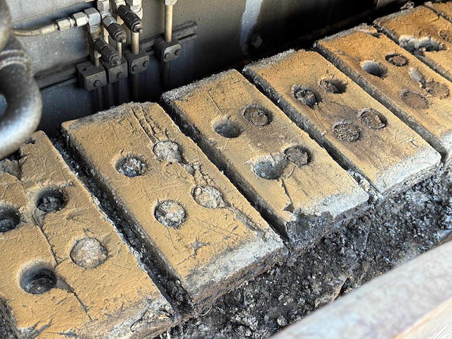 2010 vogele super 1800-2 asfalteermachine - afbeelding 3 van  6