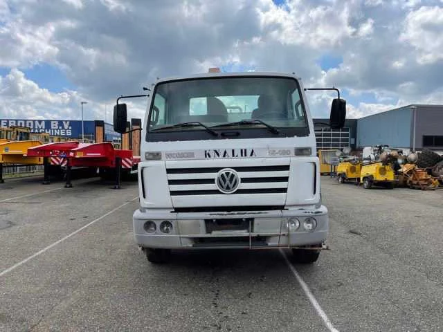 2010 volkswagen 15-180 bitumensprayer vrachtwagen - afbeelding 11 van  13