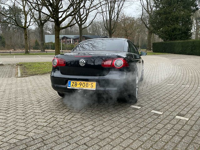 2010 volkswagen eos 2.0 tdi highline personenauto - afbeelding 19 van  23